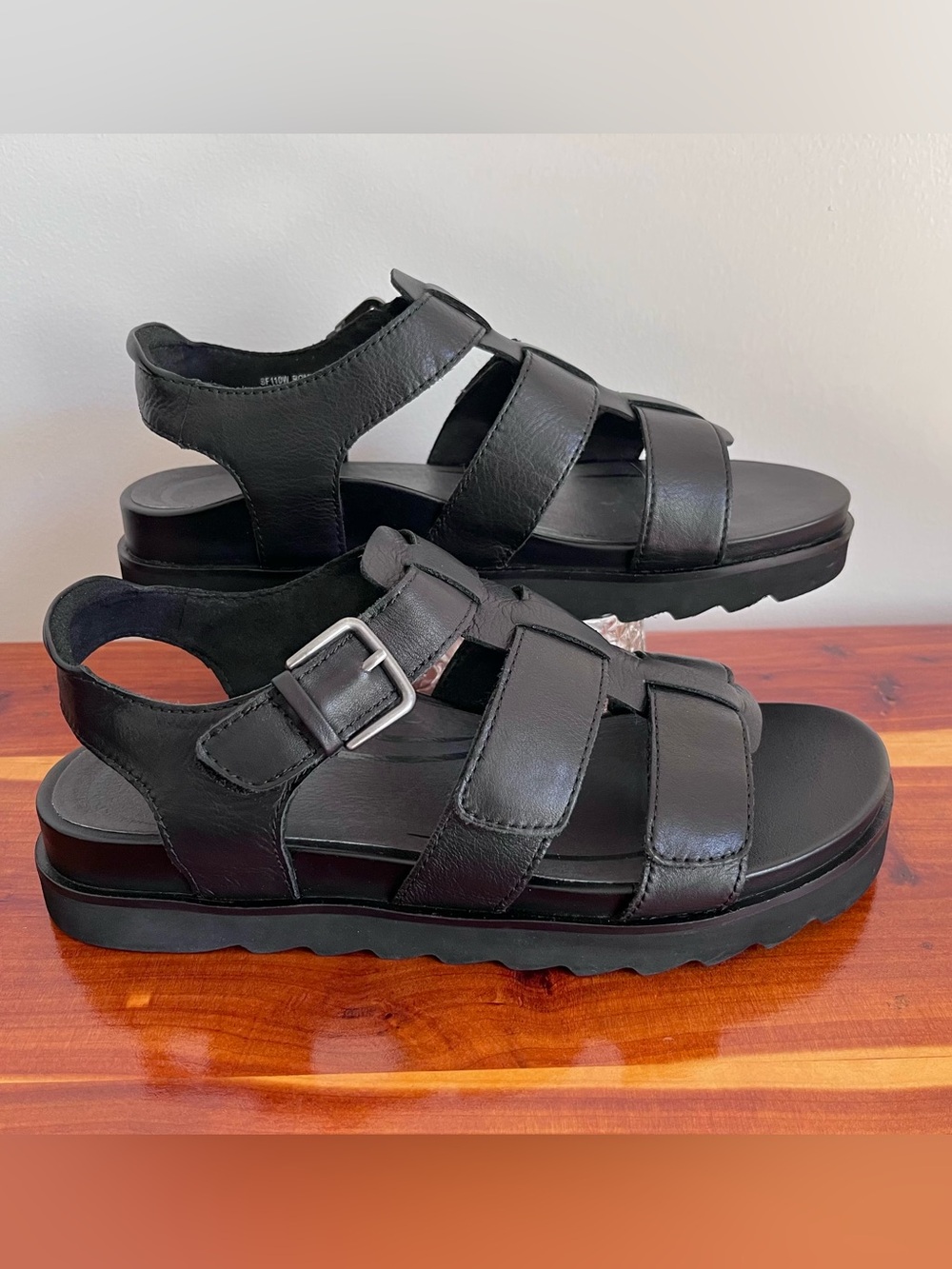 Aetrex Romy Leather Sandals - Picture 2 of 5